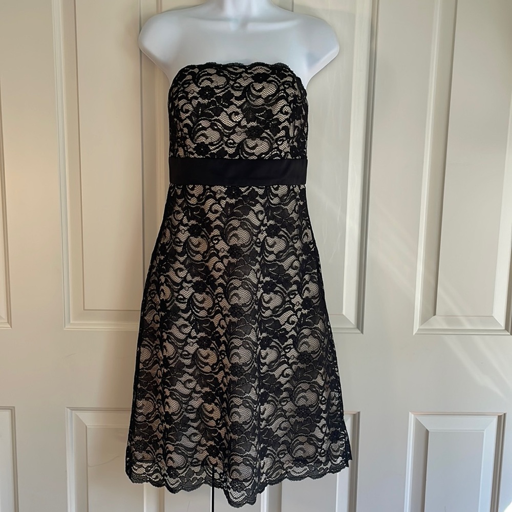 White House Black Market Classic Black Lace Strapless Dress, Size 6